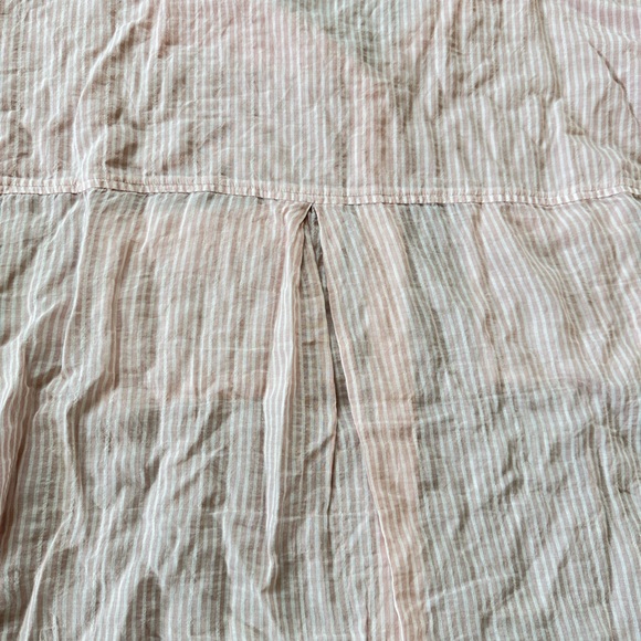 Anthropologie Cloth & Stone Pink & White Shear Button Down T-Shirt. Size Medium - Picture 5 of 8